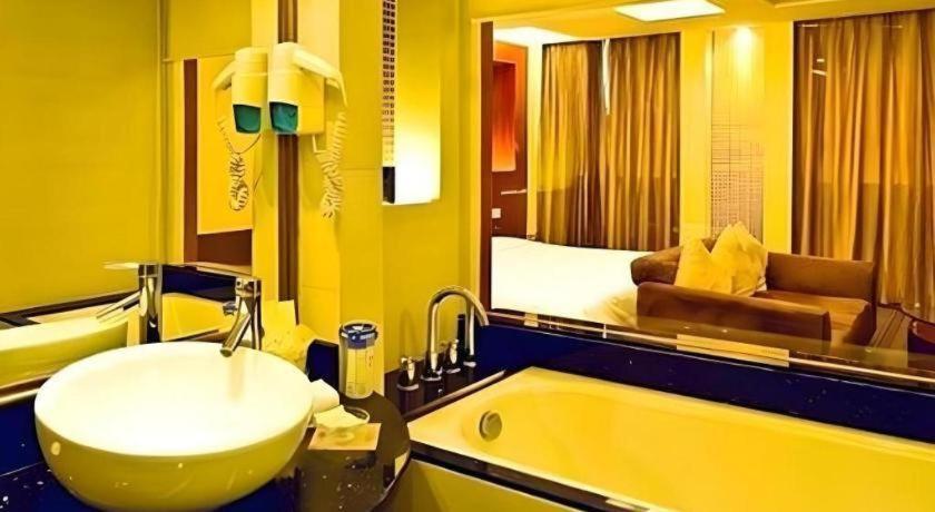 Friendship Hotel Шеньчжень Екстер'єр фото