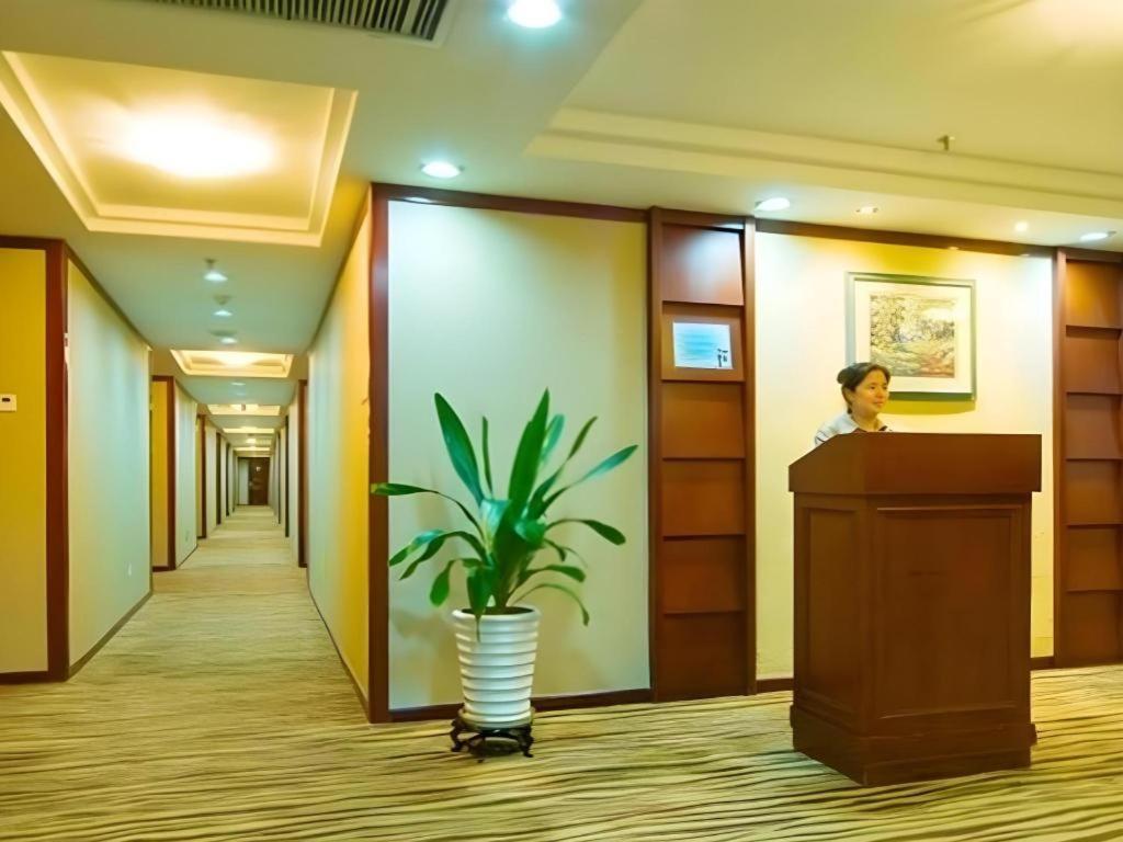 Friendship Hotel Шеньчжень Екстер'єр фото